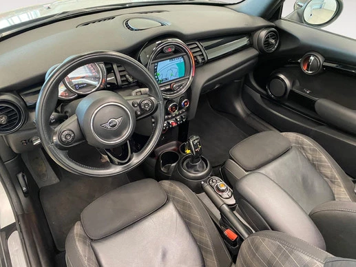 MINI Cooper Cabrio - Afbeelding 15 van 30