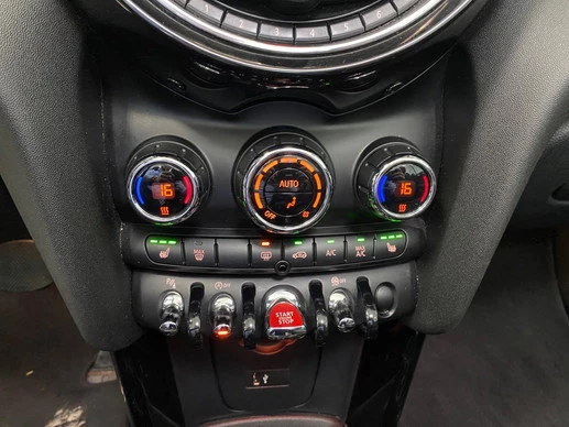 MINI Cooper Cabrio - Afbeelding 28 van 30