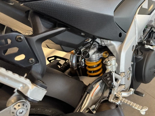 Aprilia Tuono V4 - Afbeelding 3 van 9