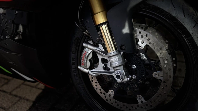 Aprilia Tuono V4 - Afbeelding 7 van 19