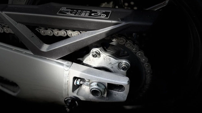 Aprilia Tuono V4 - Afbeelding 19 van 19