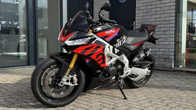 Aprilia Tuono V4 - Afbeelding 1 van 19