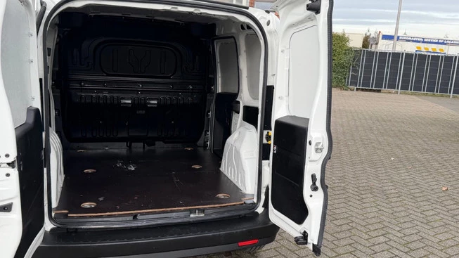 Fiat Doblò - Afbeelding 13 van 29