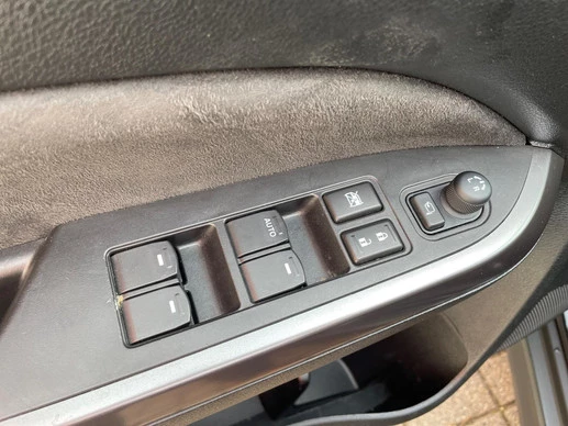 Suzuki Vitara - Afbeelding 22 van 30