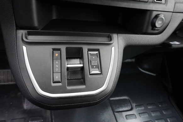 Peugeot e-Expert - Afbeelding 17 van 18