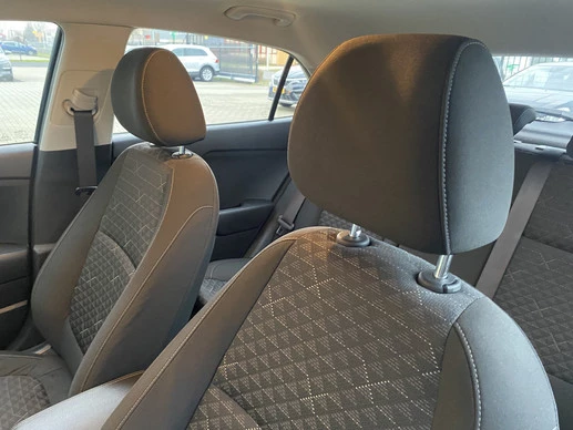 Kia Rio - Afbeelding 14 van 30