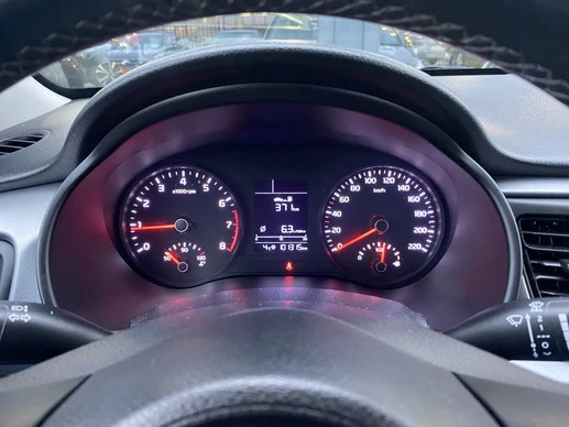 Kia Rio - Afbeelding 17 van 30