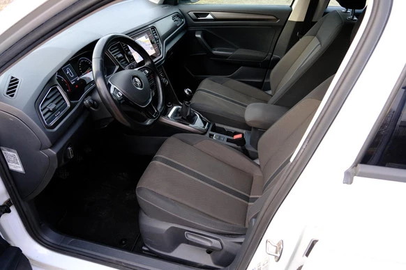 Volkswagen T-Roc - Afbeelding 2 van 30
