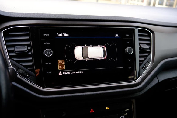 Volkswagen T-Roc - Afbeelding 14 van 30