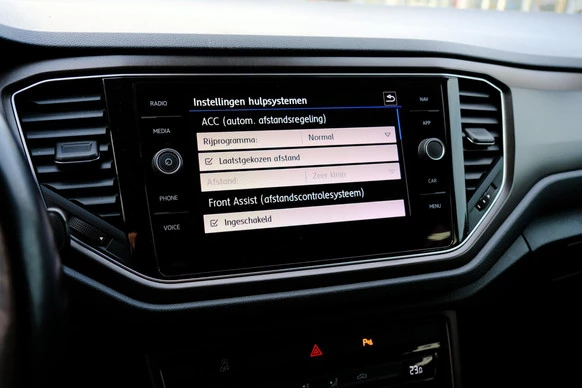 Volkswagen T-Roc - Afbeelding 18 van 30