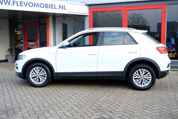 Volkswagen T-Roc - Afbeelding 28 van 30