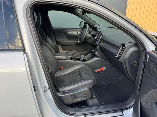 Volvo XC40 - Afbeelding 22 van 30