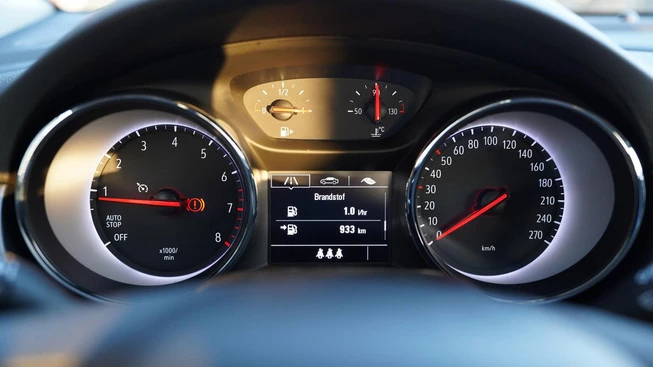 Opel Astra - Afbeelding 13 van 24