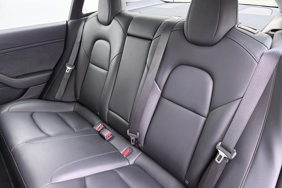 Tesla Model 3 - Afbeelding 11 van 29