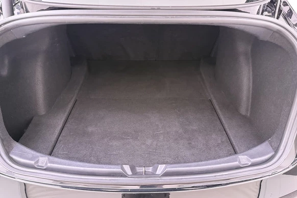 Tesla Model 3 - Afbeelding 13 van 29