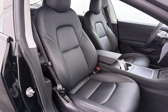 Tesla Model 3 - Afbeelding 15 van 29