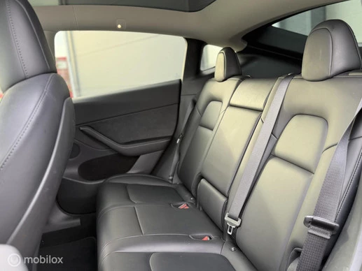 Tesla Model Y - Afbeelding 14 van 22