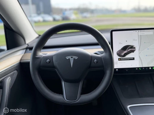 Tesla Model Y - Afbeelding 17 van 22