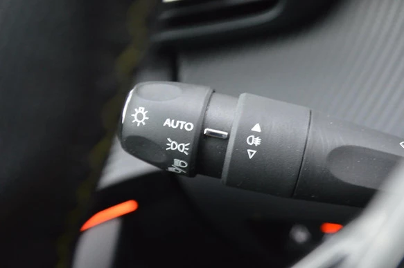 Peugeot e-208 - Afbeelding 28 van 30