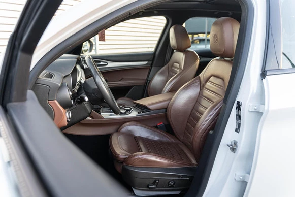 Alfa Romeo Stelvio - Afbeelding 8 van 30