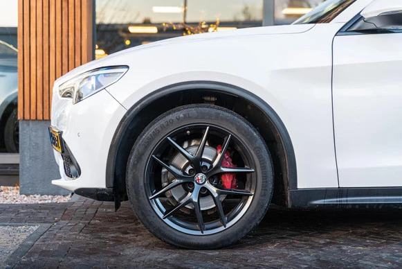 Alfa Romeo Stelvio - Afbeelding 13 van 30
