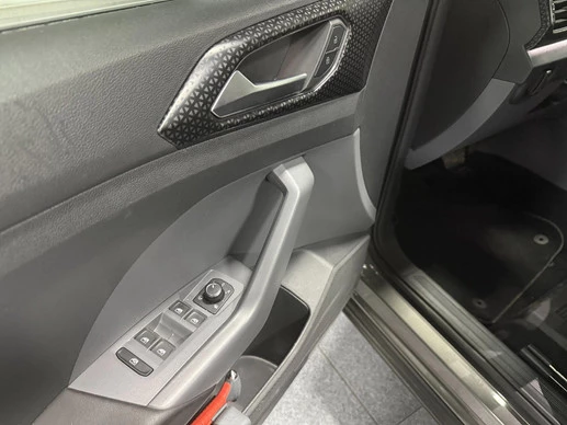 Volkswagen T-Cross - Afbeelding 22 van 28