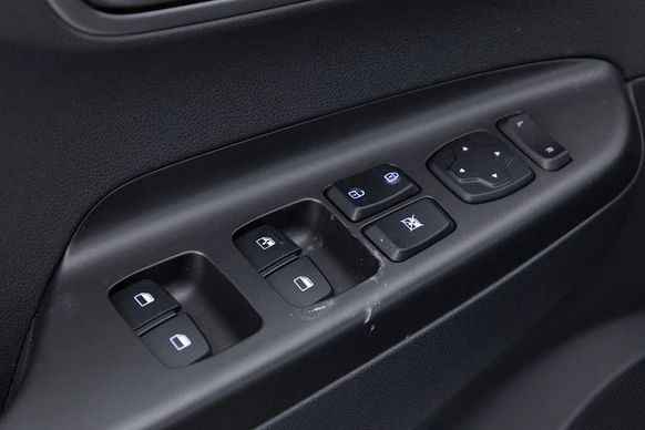 Hyundai Kona - Afbeelding 8 van 30