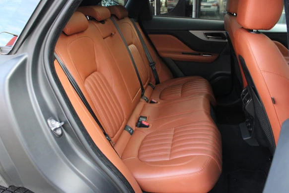 Jaguar F-PACE - Afbeelding 8 van 30