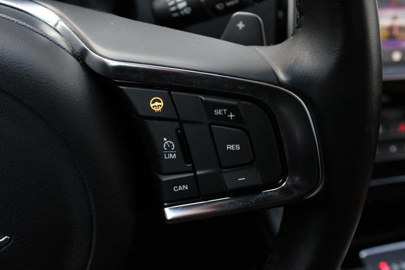 Jaguar F-PACE - Afbeelding 28 van 30