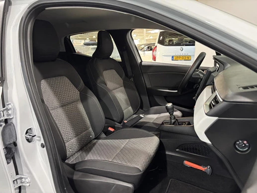 Renault Clio - Afbeelding 17 van 30