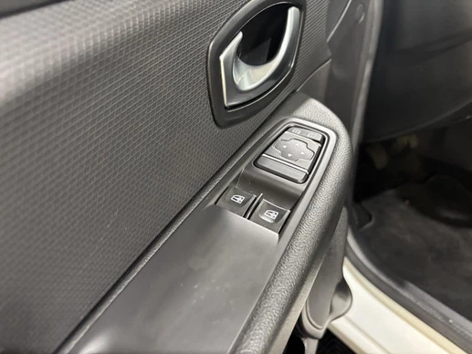 Renault Clio - Afbeelding 10 van 30