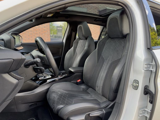 Peugeot e-208 - Afbeelding 22 van 30