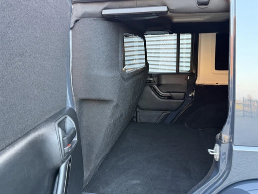 Jeep Wrangler - Afbeelding 9 van 19