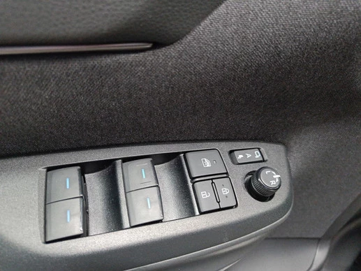 Toyota Yaris Cross - Afbeelding 18 van 30