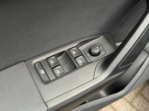 SEAT Arona - Afbeelding 18 van 30