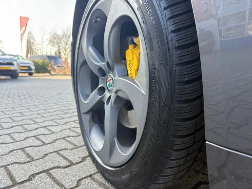 Alfa Romeo Giulia - Afbeelding 8 van 30