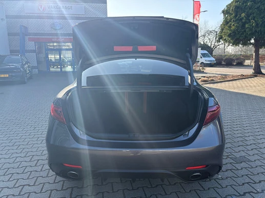 Alfa Romeo Giulia - Afbeelding 9 van 30