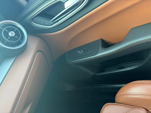 Alfa Romeo Giulia - Afbeelding 23 van 30