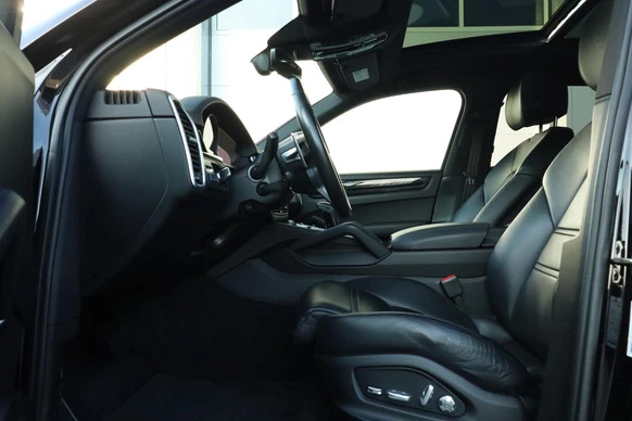 Porsche Cayenne - Afbeelding 10 van 30