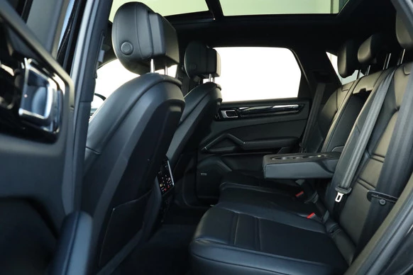 Porsche Cayenne - Afbeelding 18 van 30