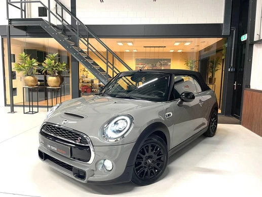 MINI Cooper S Cabrio - Afbeelding 26 van 30