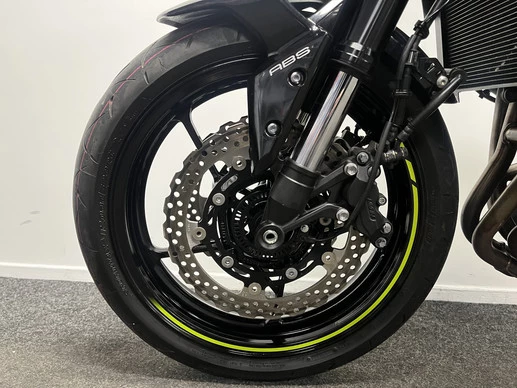 Kawasaki Z900 - Afbeelding 16 van 22