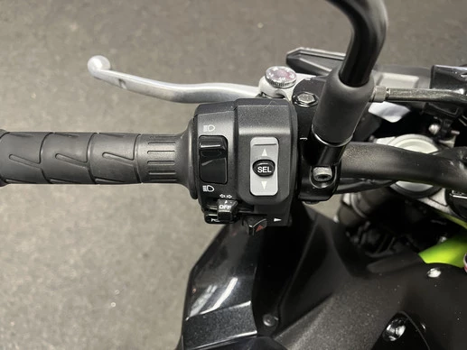 Kawasaki Z900 - Afbeelding 21 van 22