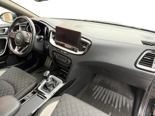 Kia Ceed - Afbeelding 26 van 30