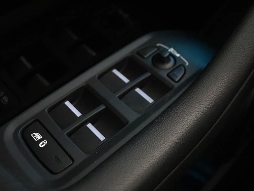 Jaguar I-PACE - Afbeelding 17 van 30