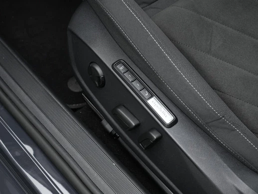 Volkswagen Golf - Afbeelding 6 van 30