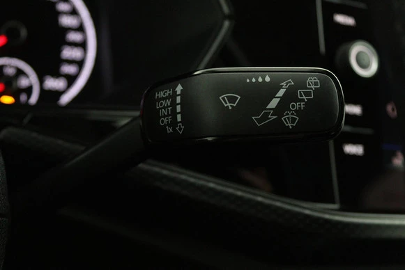 Volkswagen T-Cross - Afbeelding 28 van 30