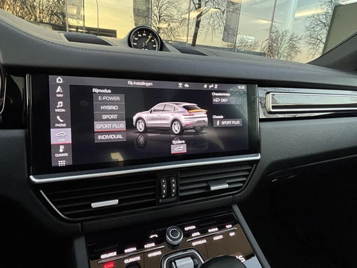 Porsche Cayenne - Afbeelding 21 van 30