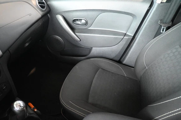 Dacia Logan - Afbeelding 24 van 30