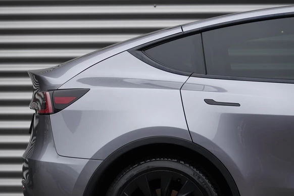 Tesla Model Y - Afbeelding 17 van 22